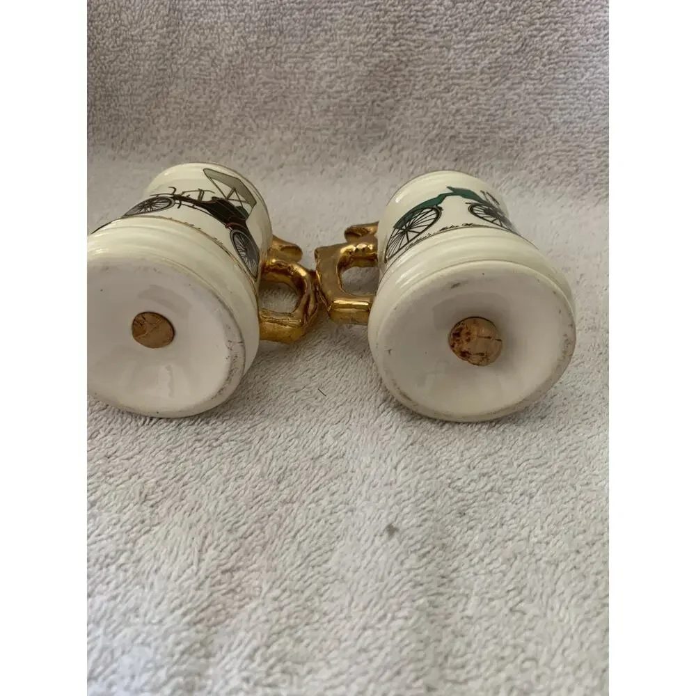 Salt & Pepper Shakers Winton Auto 1898 & Golden's Motor Wagen 1877 COLLECTIBLE